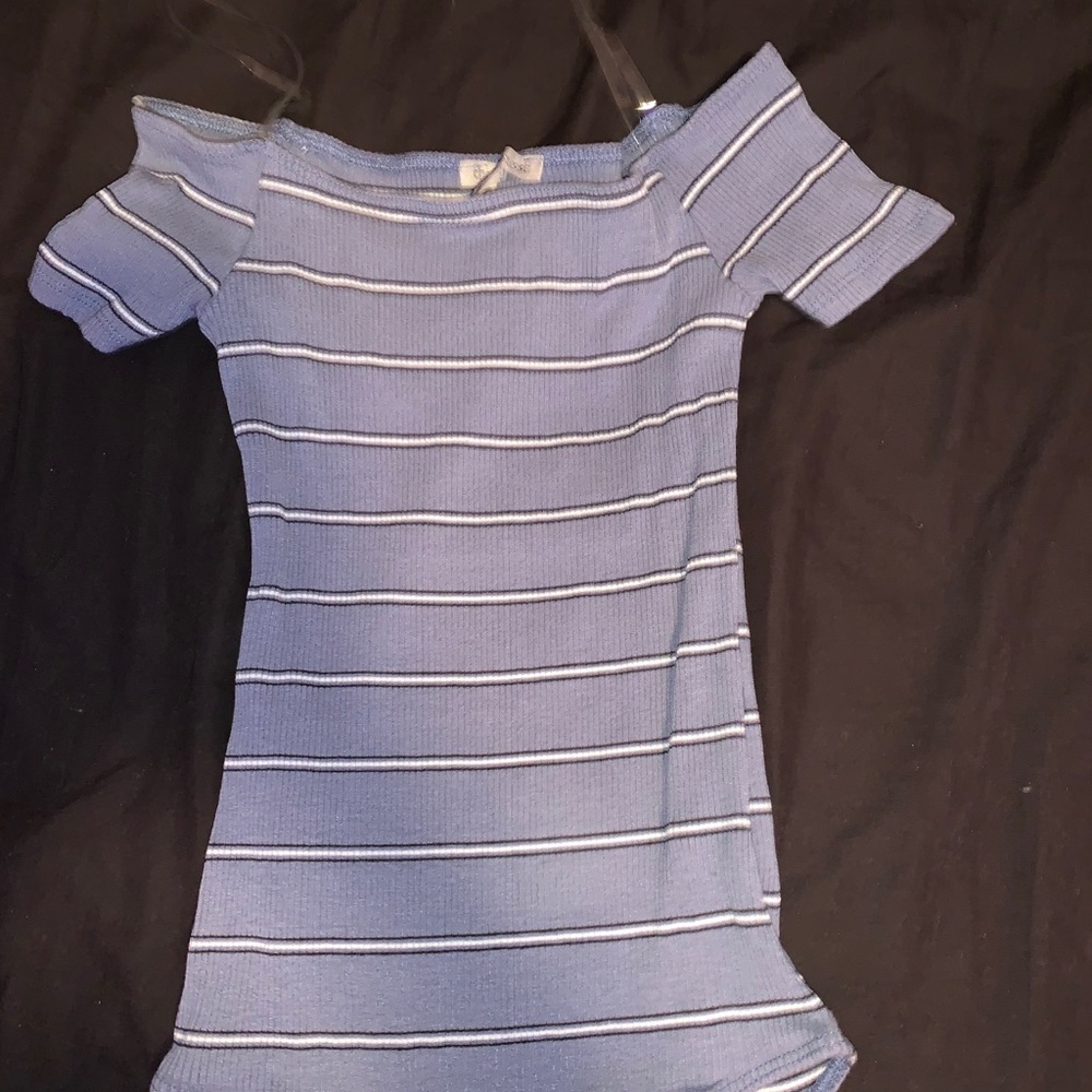 Fr the shoulder body suit